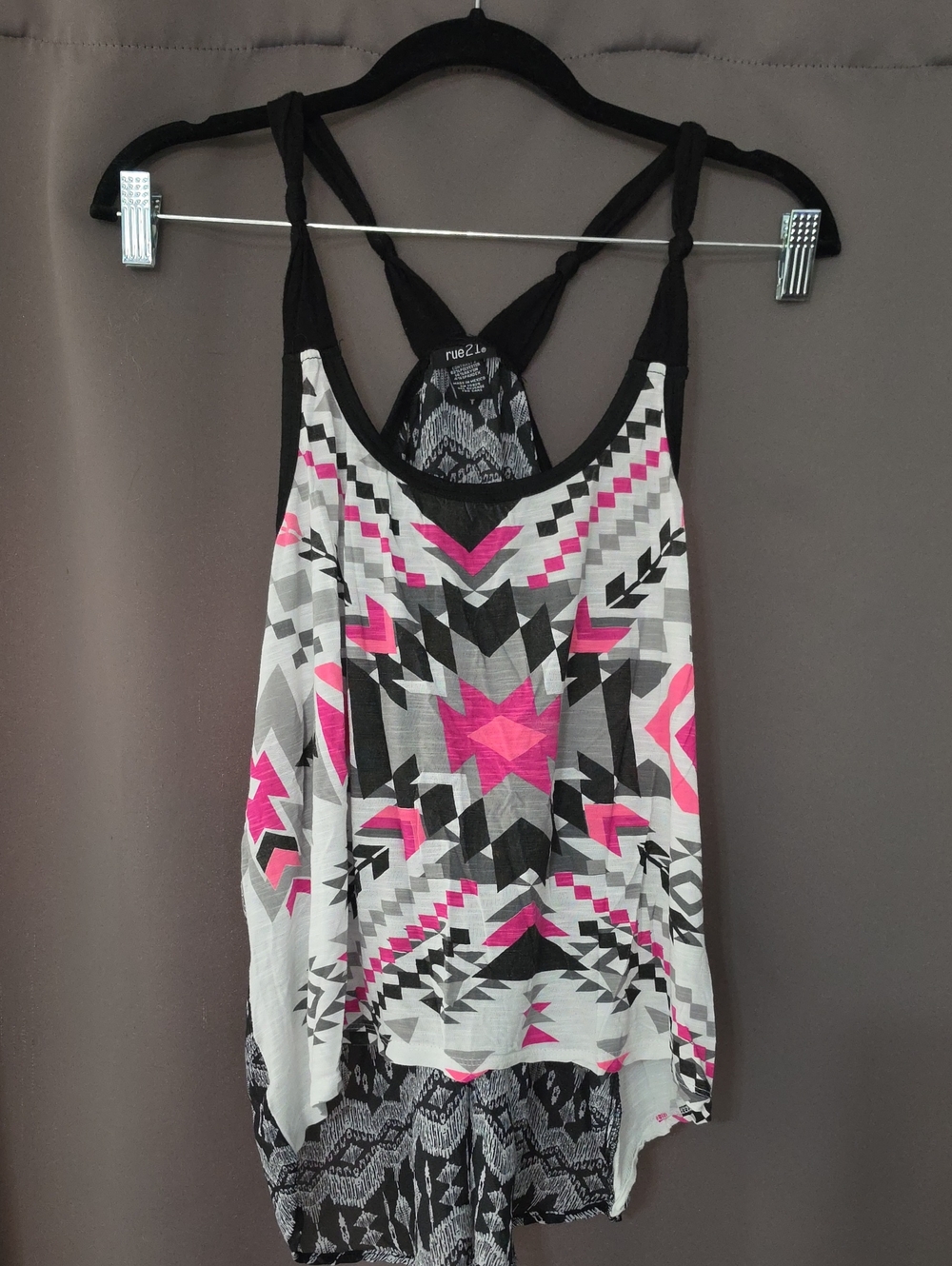 Rue21 Pink, Black & White Geometric Sleeveless Tank
